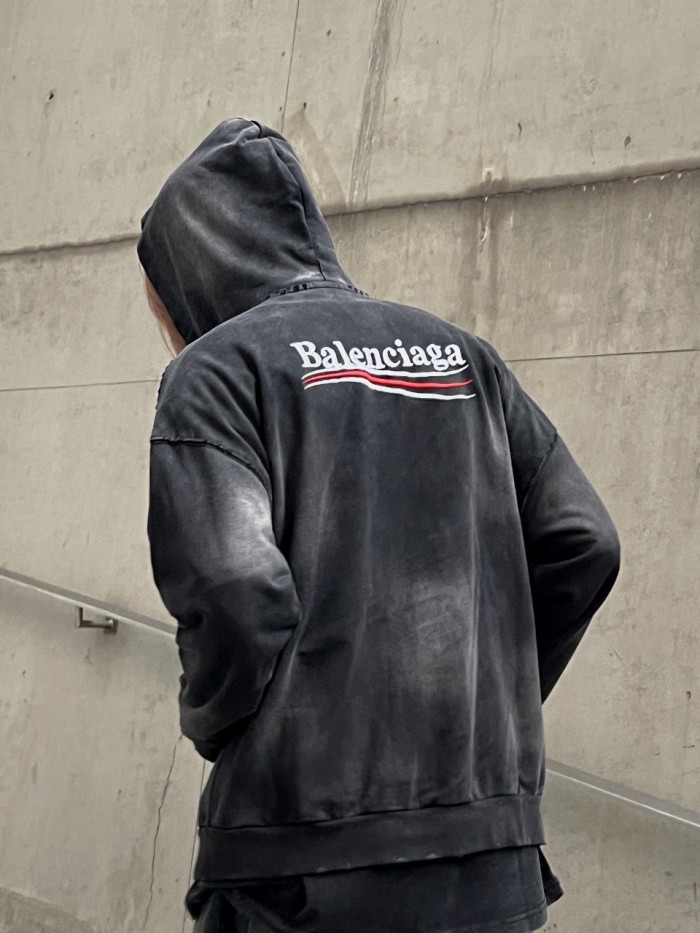 Clothes Balenciaga 550