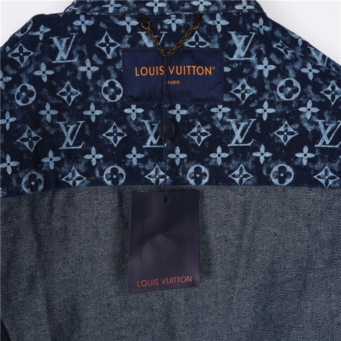 Clothes LOUIS VUITTON 836