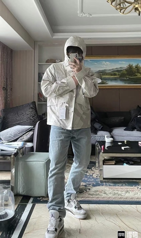 Colthes The North Face x Kaws 1