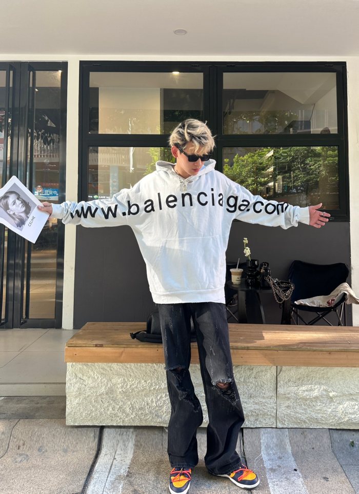 Clothes Balenciaga 556