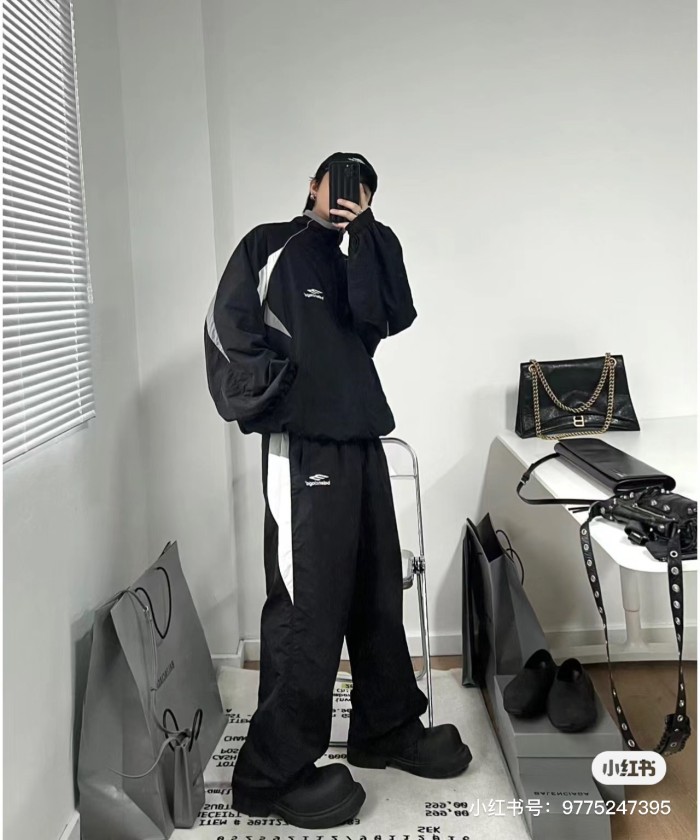 Clothes Balenciaga 559