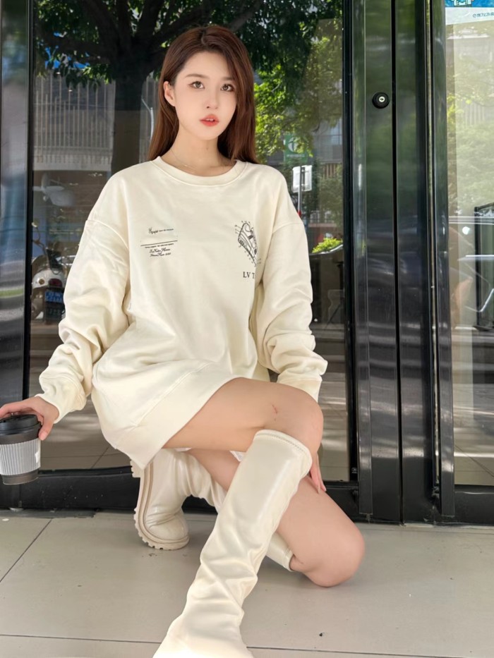 Clothes LOUIS VUITTON 845