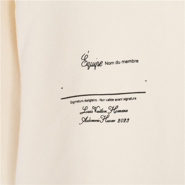 Clothes LOUIS VUITTON 845