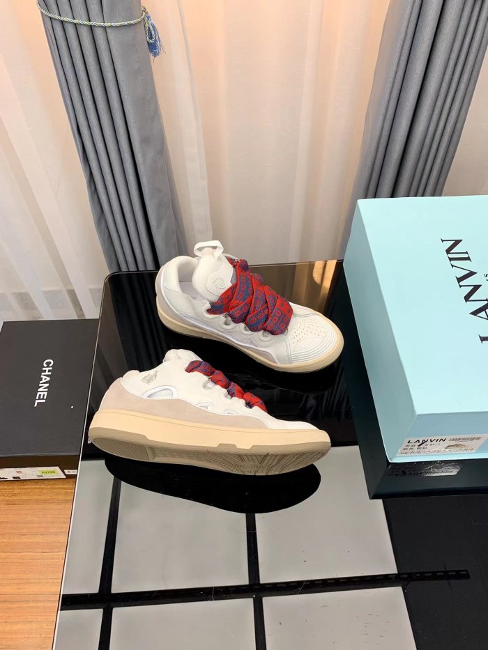 Lanvin Leather Curb Off white