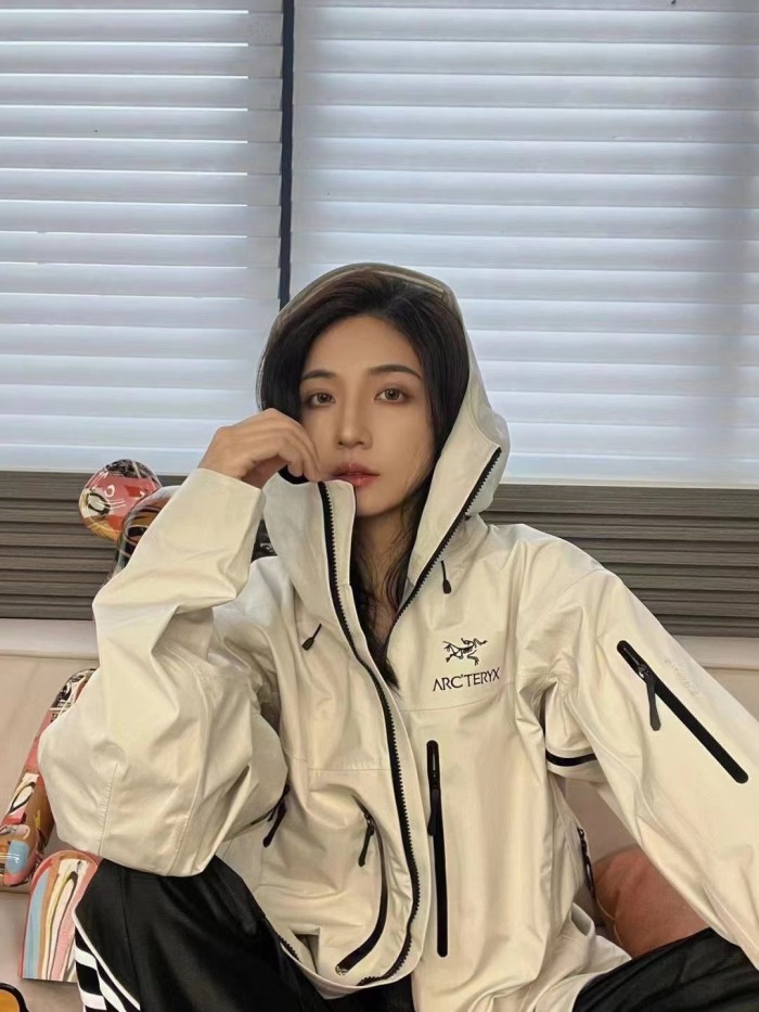 Clothes ARC'TERYX 100