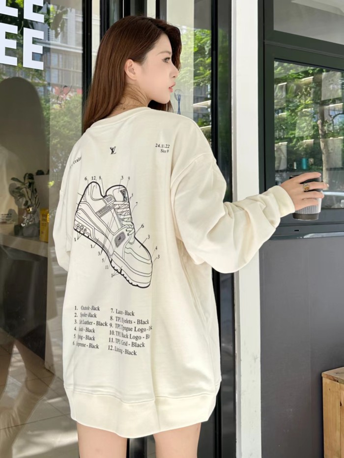 Clothes LOUIS VUITTON 845