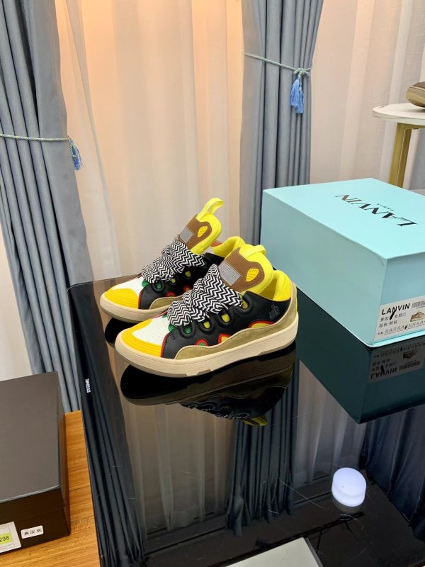 Lanvin Leather Curb Egg yolk black