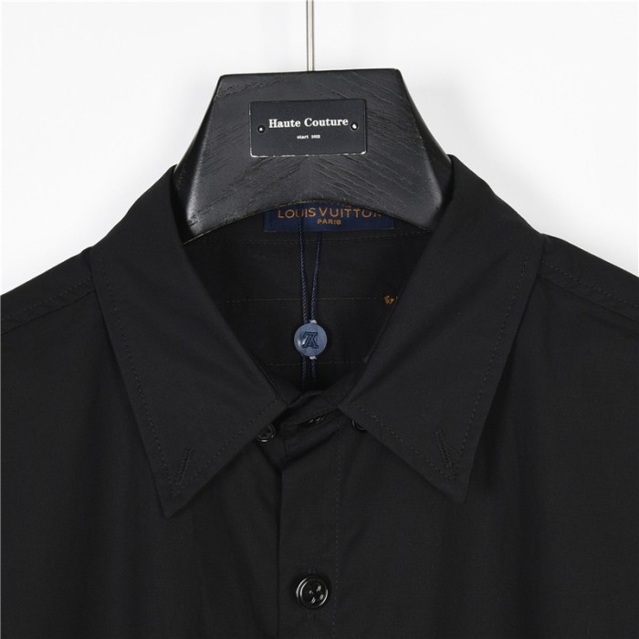 Clothes LOUIS VUITTON 840