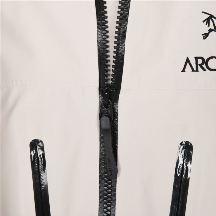 Clothes ARC'TERYX 100