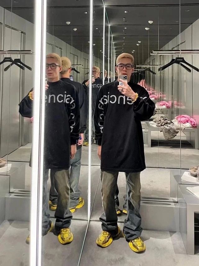 Clothes Balenciaga 564