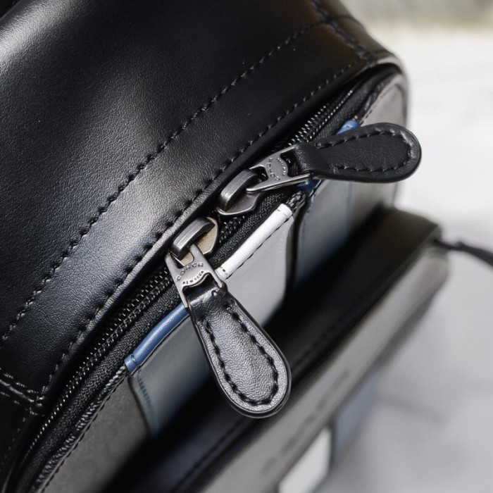 Coach 67249 size:20*34*7