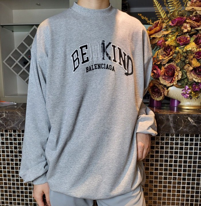 Clothes Balenciaga 563