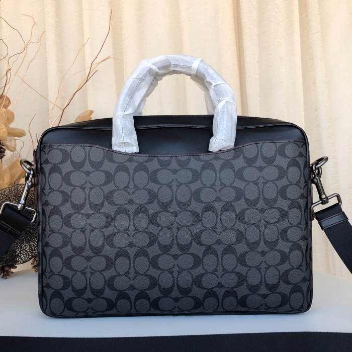 Coach F73420 38*28*5