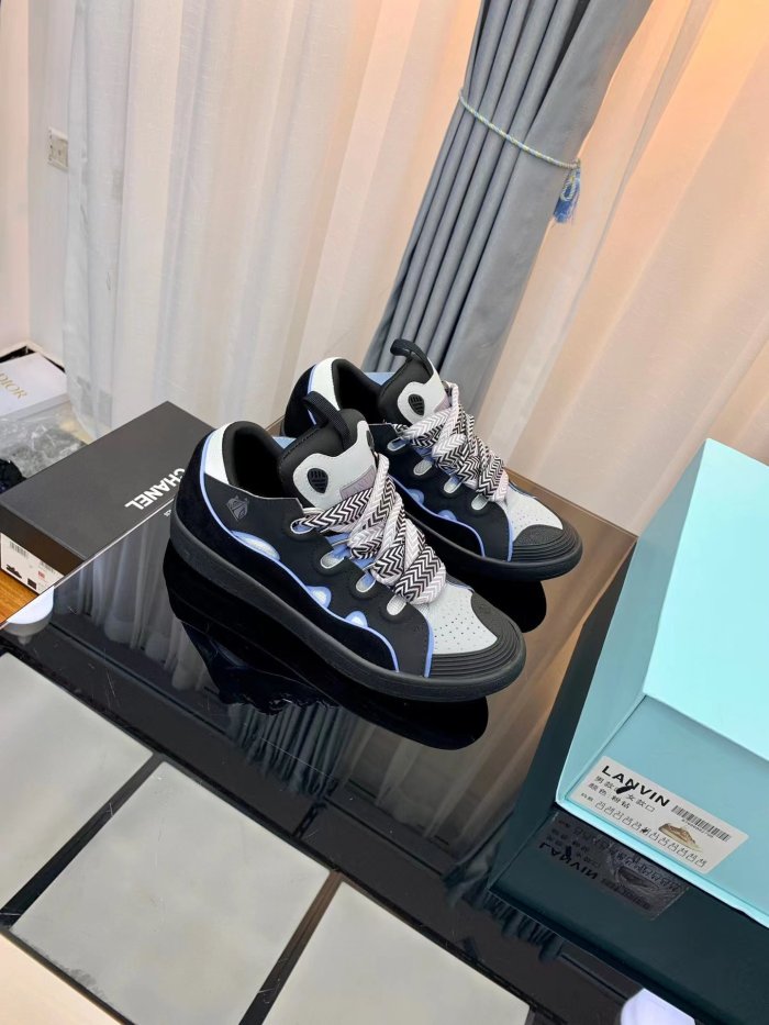 Lanvin Leather Curb black and white