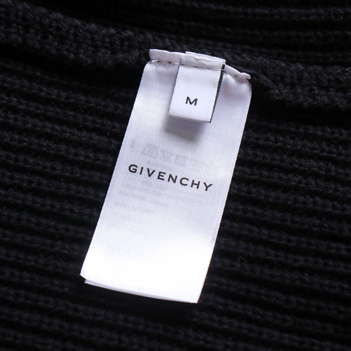 Clothes Givenchy 221