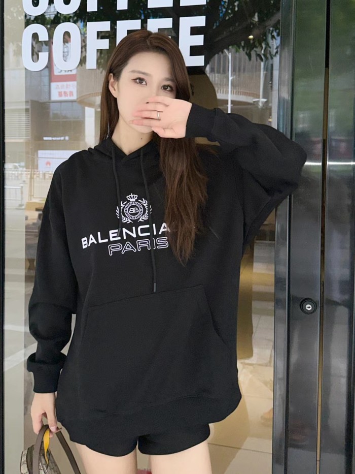 Clothes Balenciaga 574