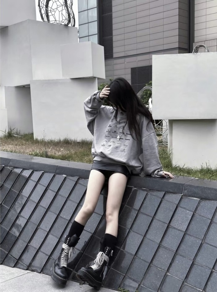 Clothes Balenciaga 580