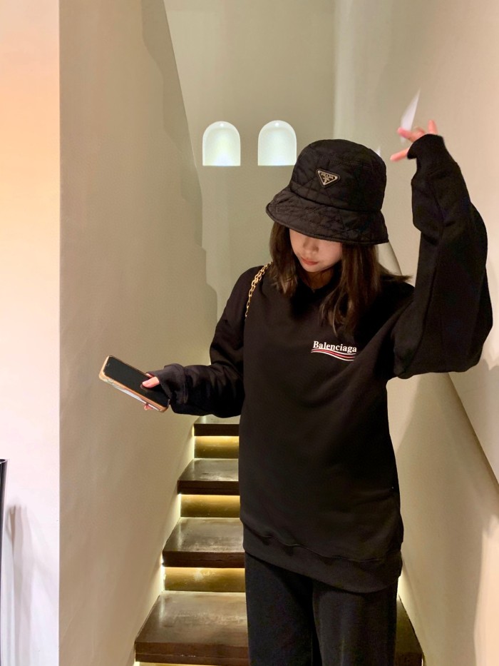 Clothes Balenciaga 569