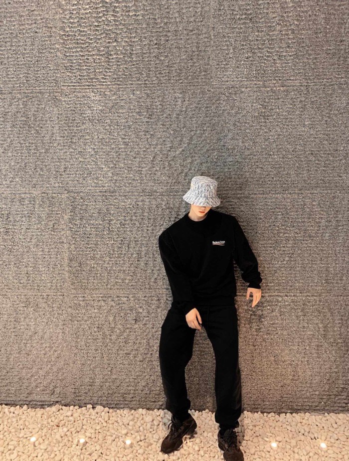 Clothes Balenciaga 569