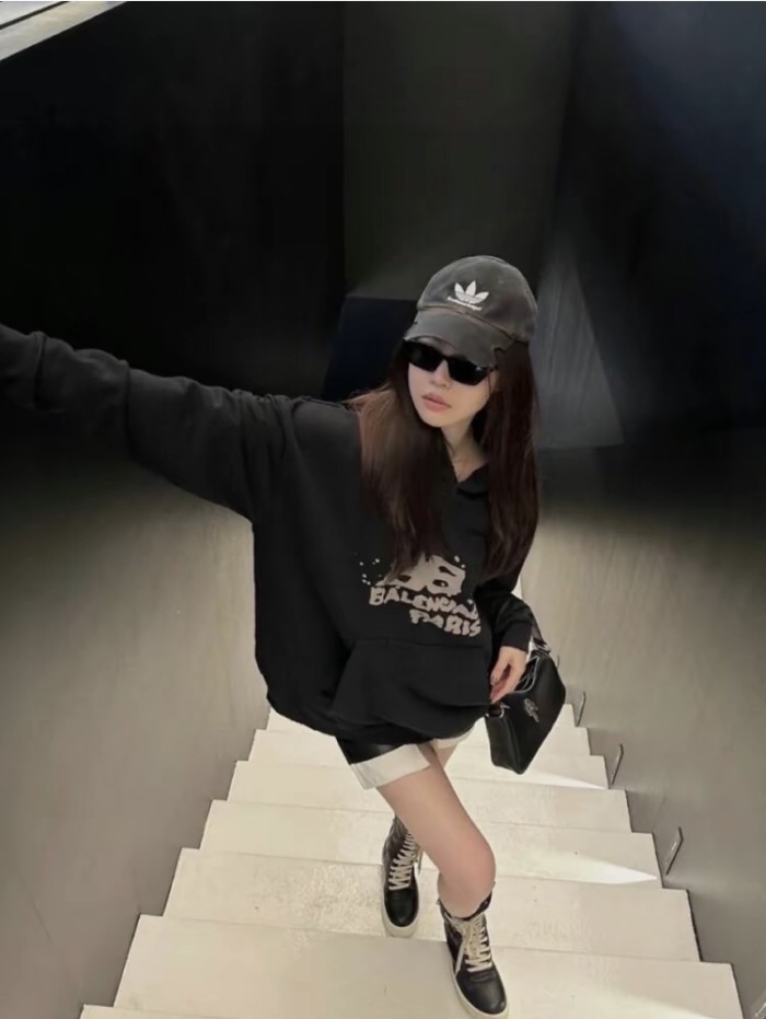 Clothes Balenciaga 566