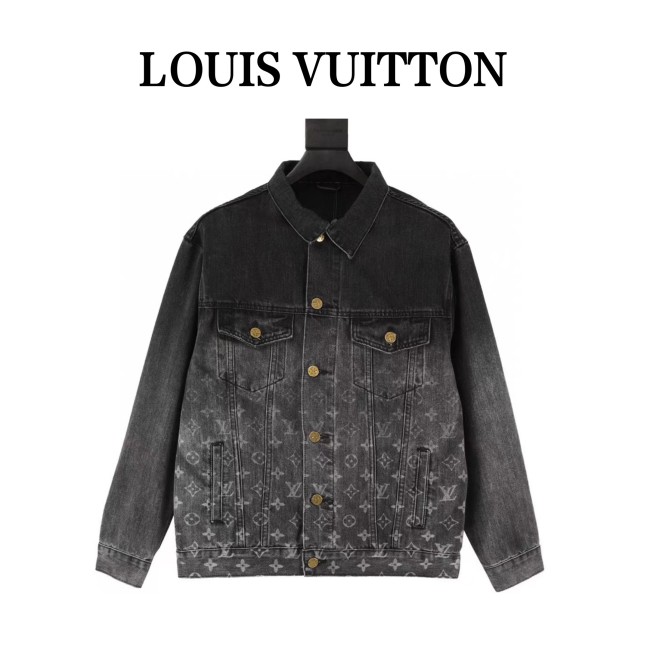 Clothes LOUIS VUITTON 851