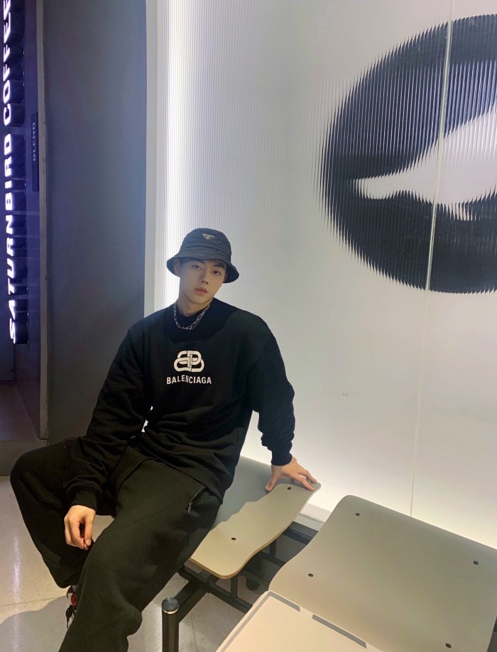 Clothes Balenciaga 568