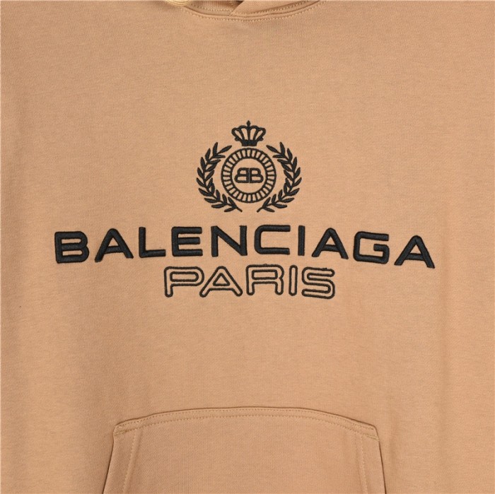 Clothes Balenciaga 575