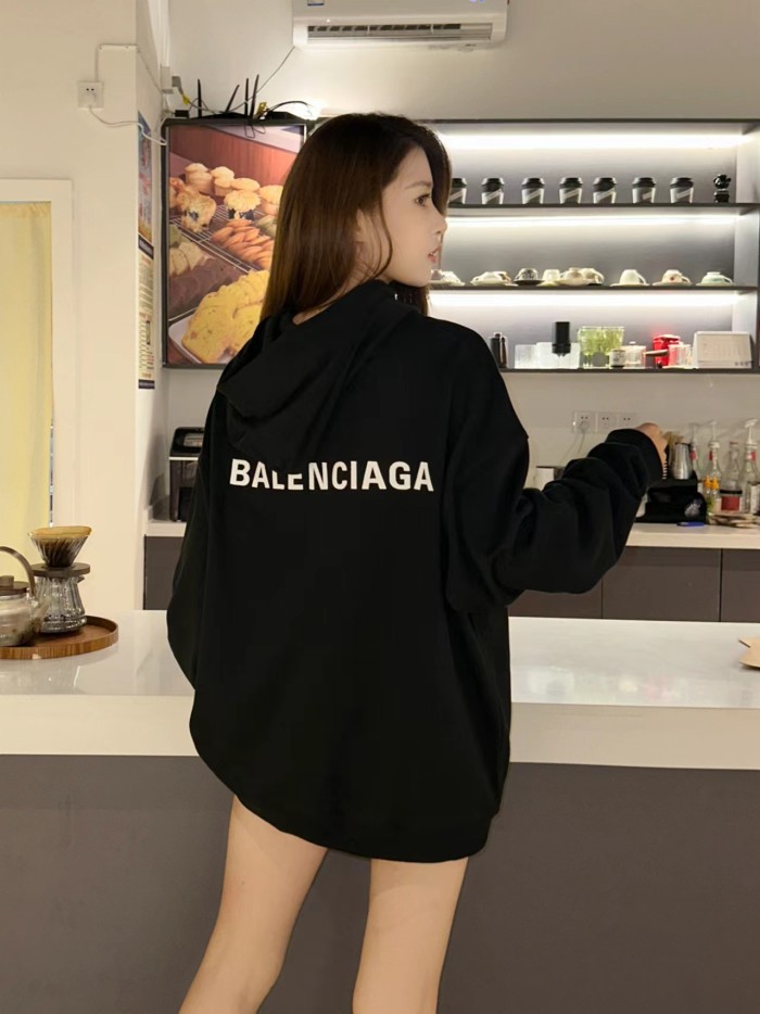 Clothes Balenciaga 571