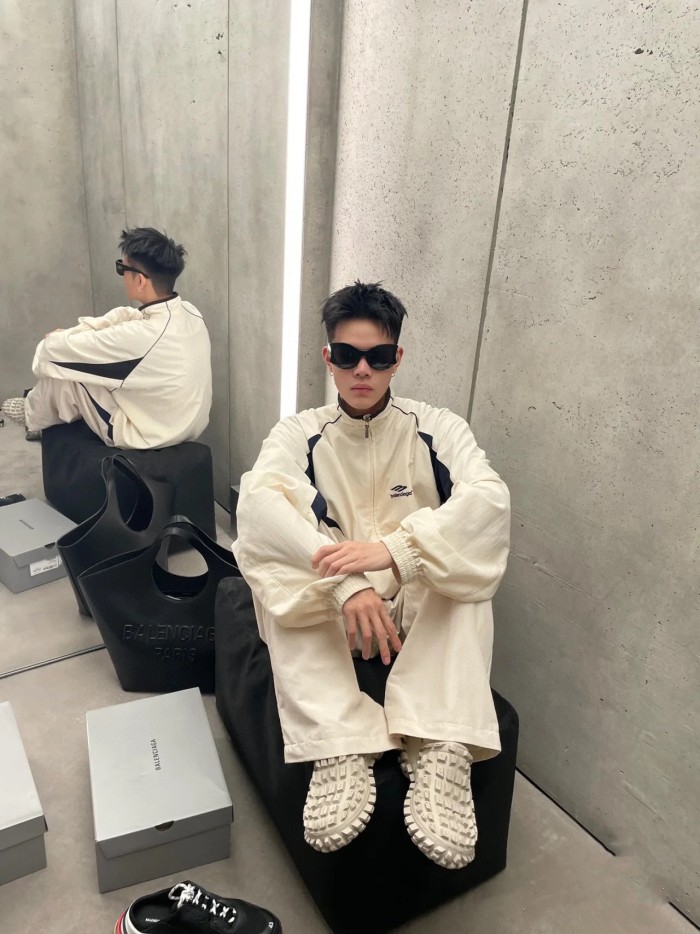 Clothes Balenciaga 586