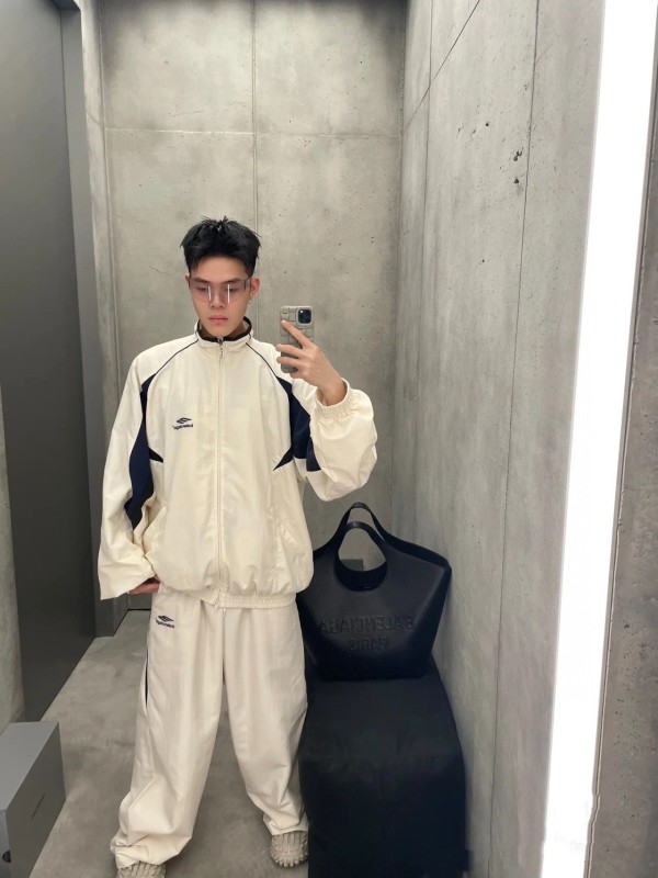 Clothes Balenciaga 585