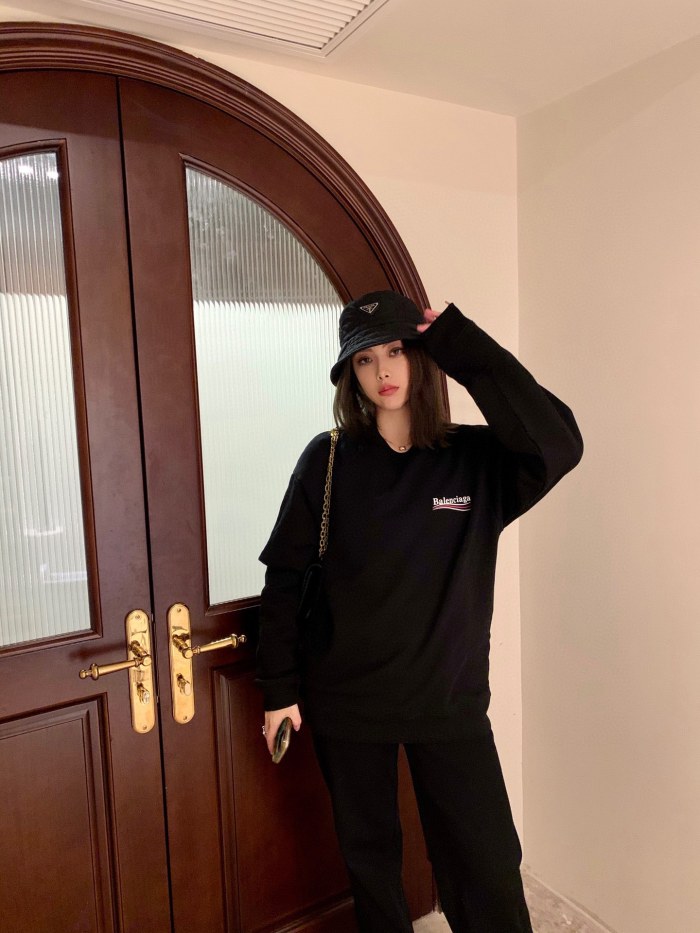 Clothes Balenciaga 569