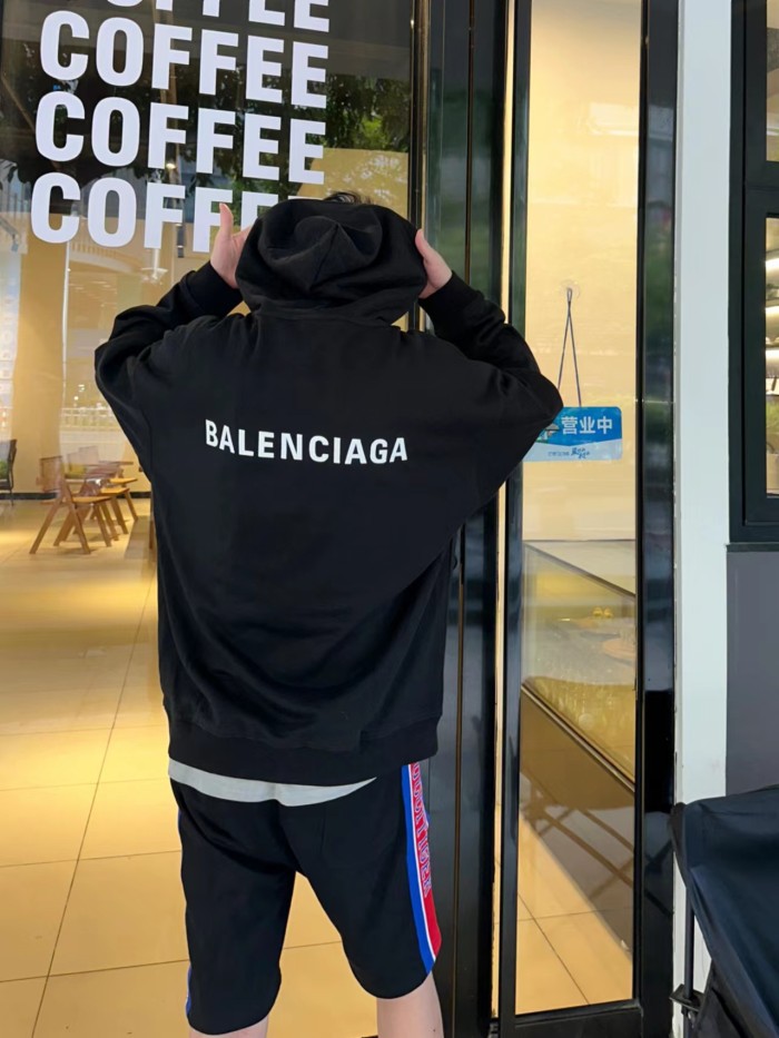 Clothes Balenciaga 571