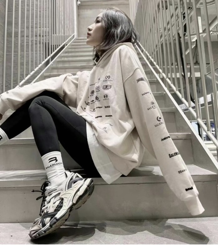 Clothes Balenciaga 579