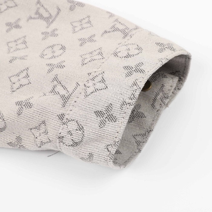 Clothes LOUIS VUITTON 852