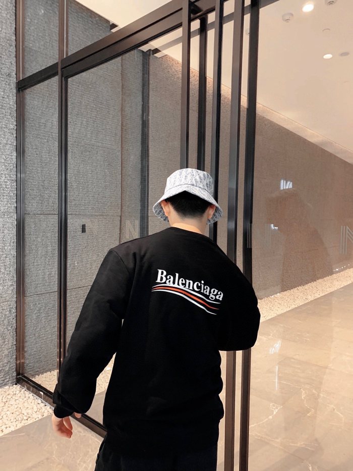 Clothes Balenciaga 569