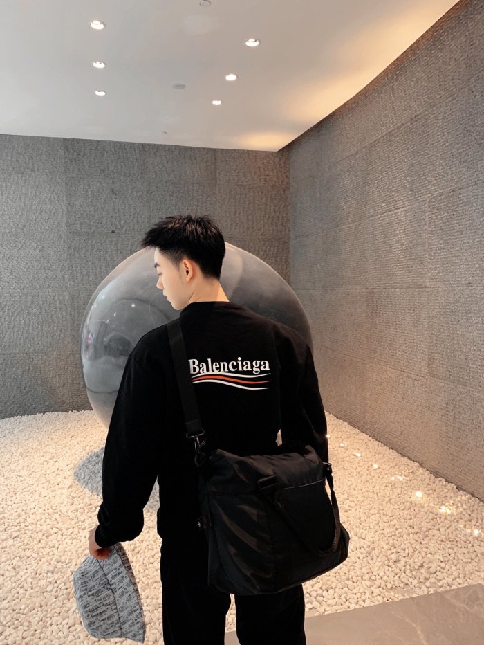 Clothes Balenciaga 569