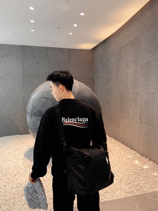 Clothes Balenciaga 569