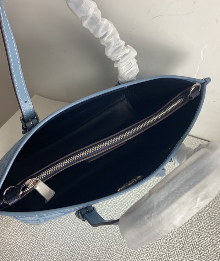 Coach CH228 size:25*19*11