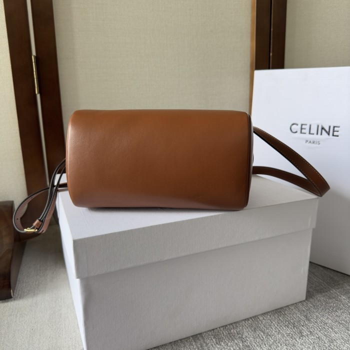 Handbags CELIN 197582 size:19.5×14×7.5 cm