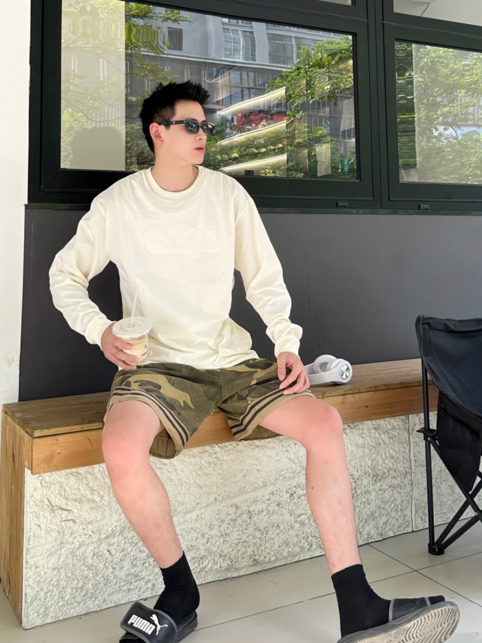 Clothes LOUIS VUITTON 856