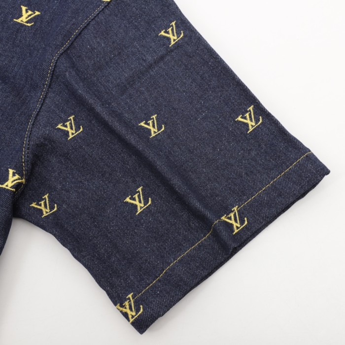 Clothes LOUIS VUITTON 858