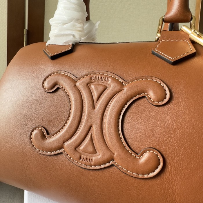 Handbags CELIN 197582 size:19.5×14×7.5 cm