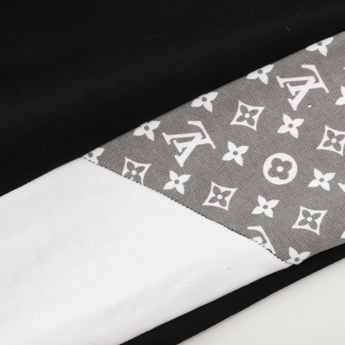 Clothes LOUIS VUITTON 854