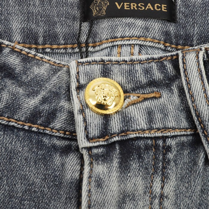 Clothes Versace 3