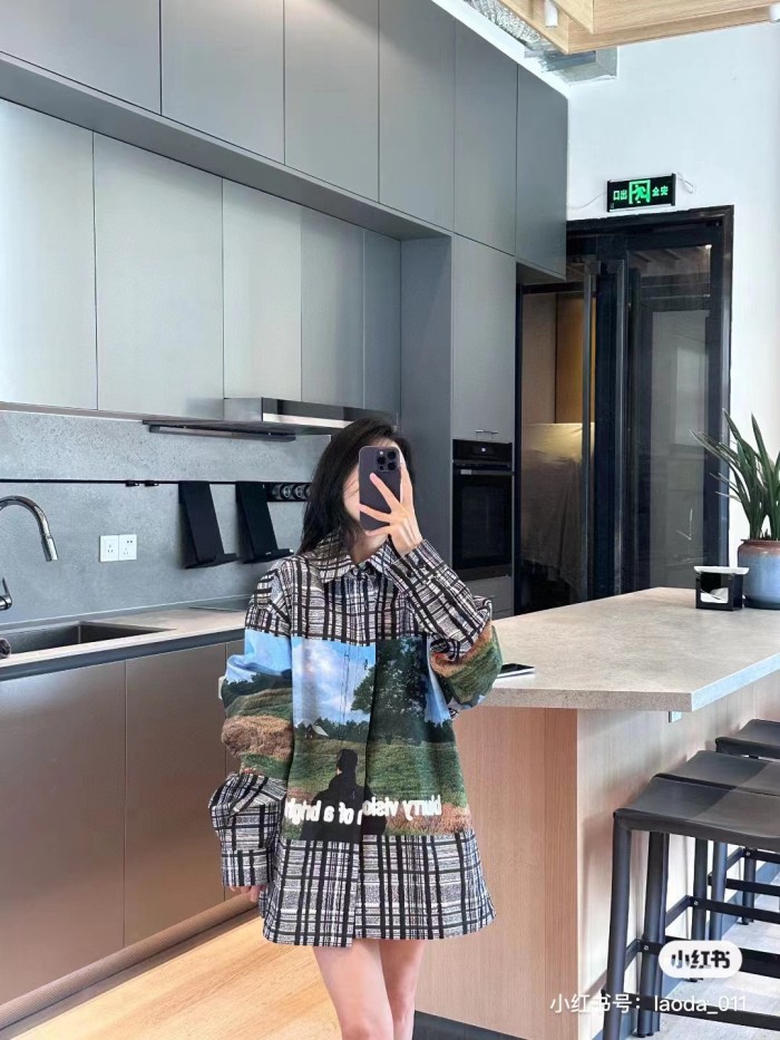 Clothes LOUIS VUITTON 857