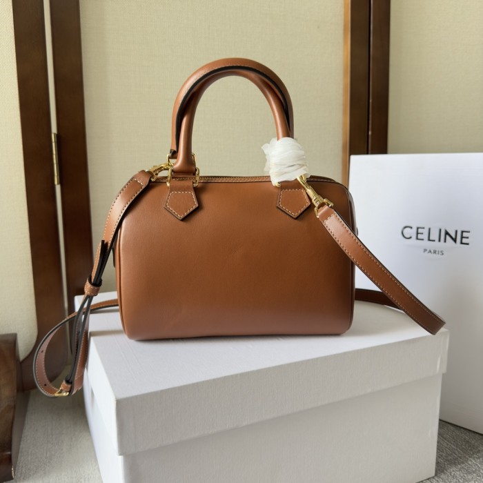 Handbags CELIN 197582 size:19.5×14×7.5 cm