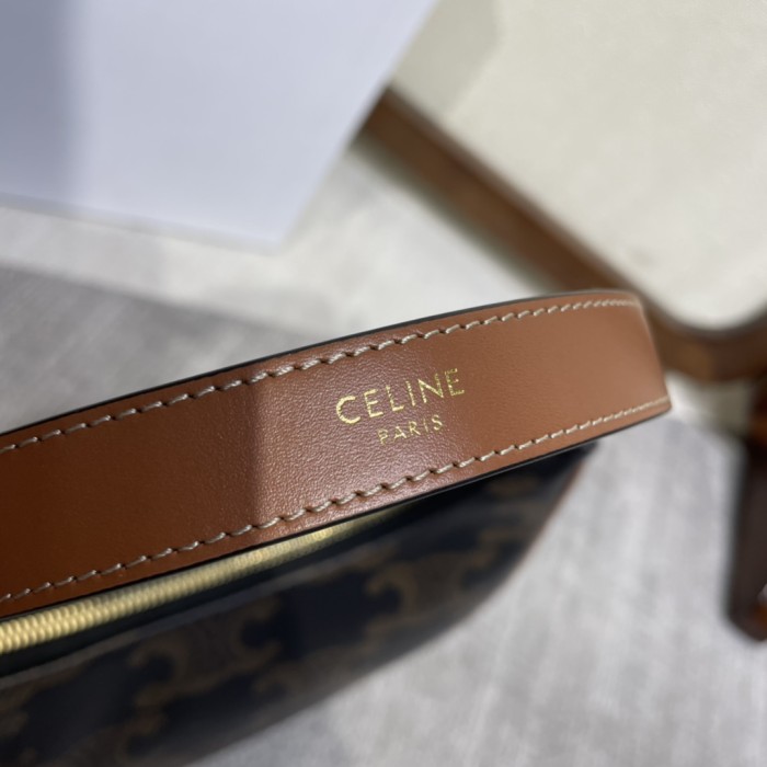 Handbags CELIN AVA XL 193952 size:23 X 13.5 X 6 cm