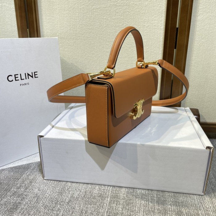 Handbags CELIN 199992 size:22 X 13.5 X 6 cm