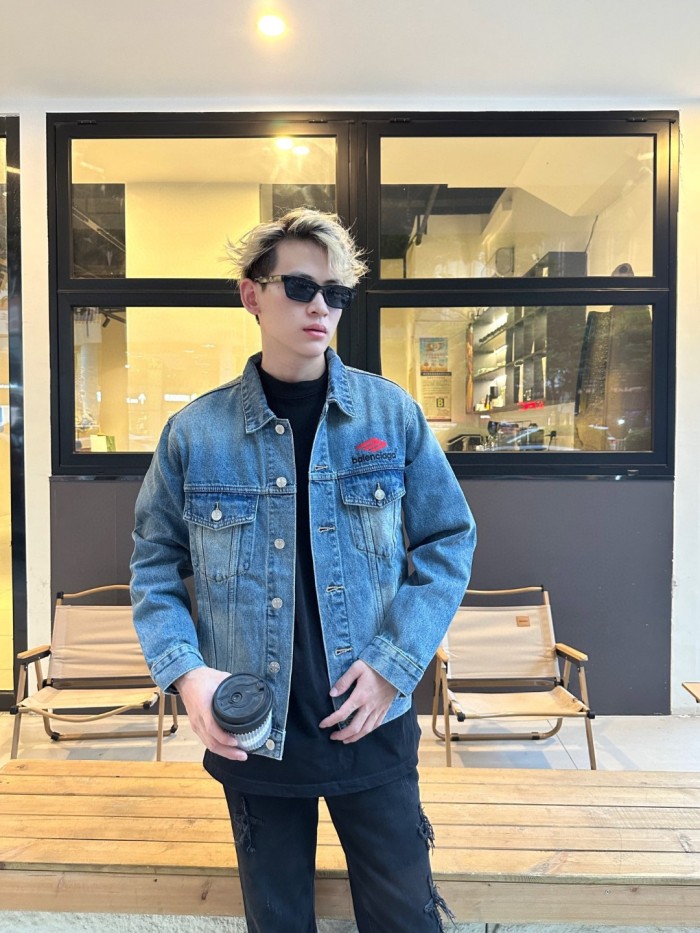 Clothes Balenciaga 599