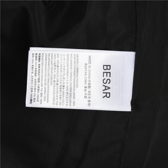 Colthes The North Face x Kaws 3